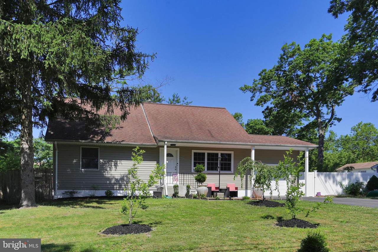 594 Montana Drive - Photo 1