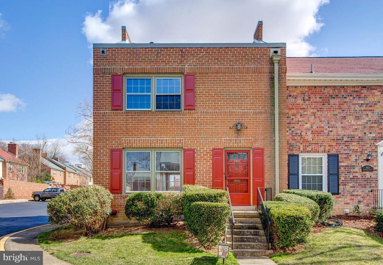 5921 Queenston Street - Photo 1