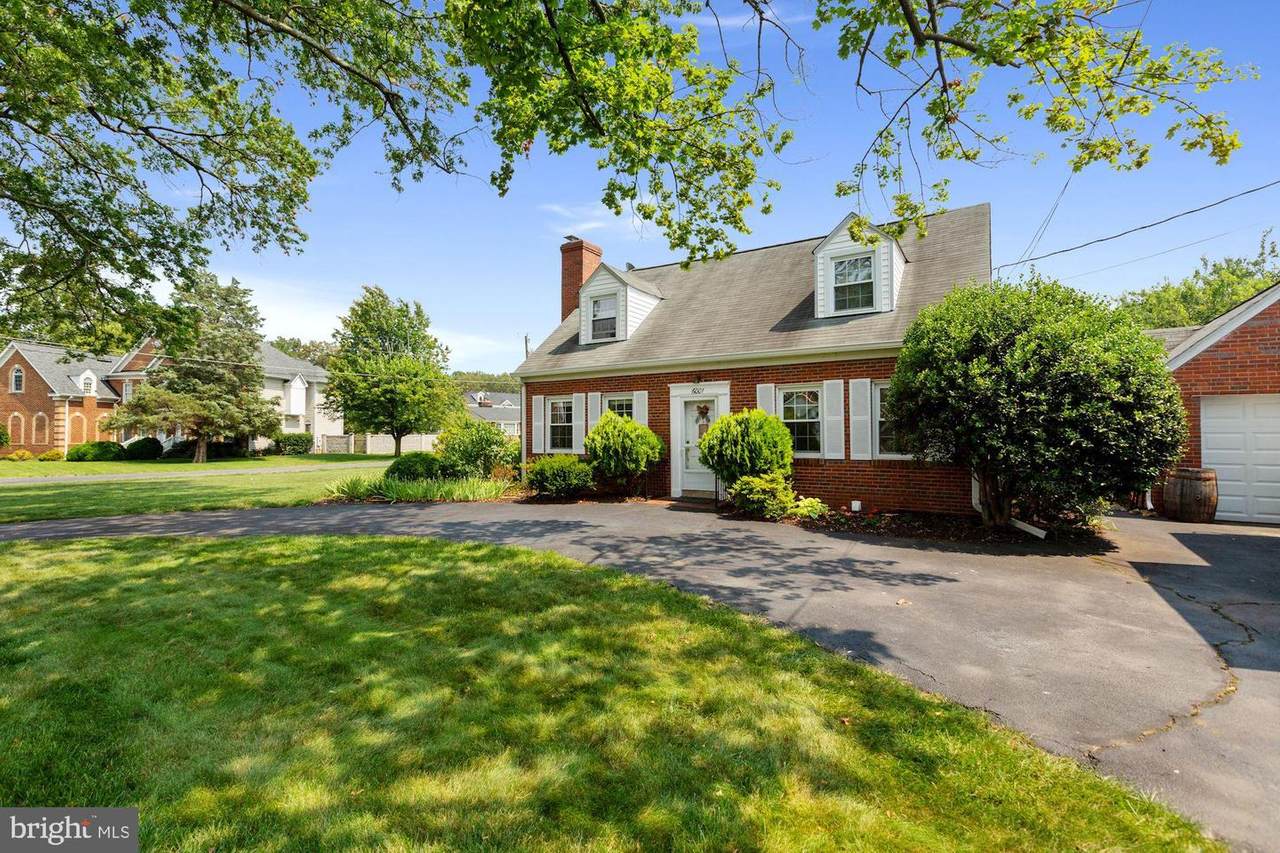 6001 Kathmoor Drive - Photo 1
