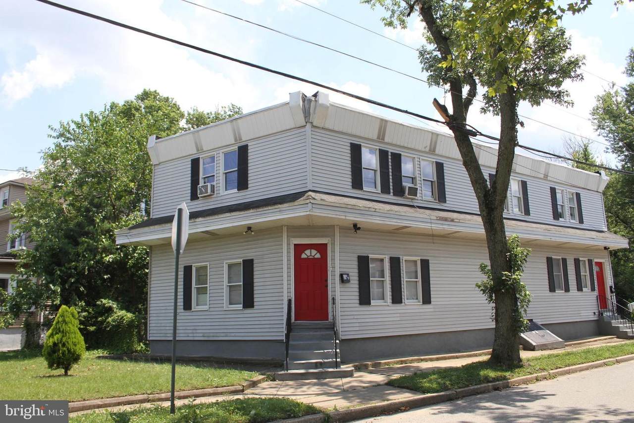 200 Cypress Avenue - Photo 1
