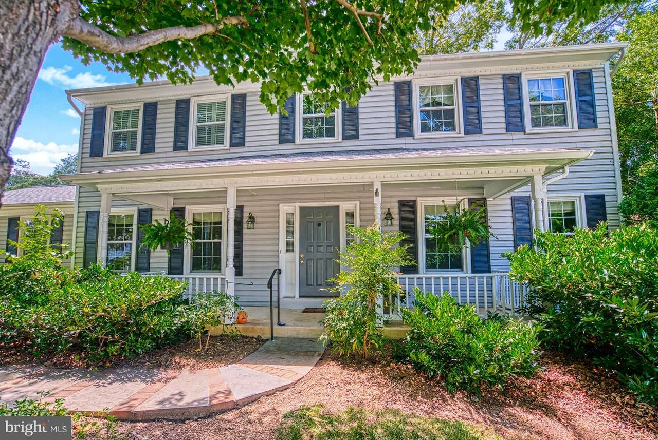 9105 Fishermans Lane - Photo 1