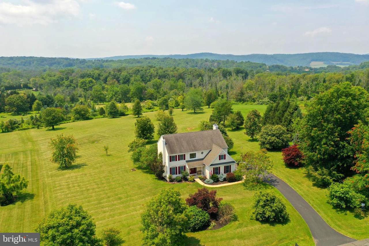 122 Countryside Drive - Photo 1