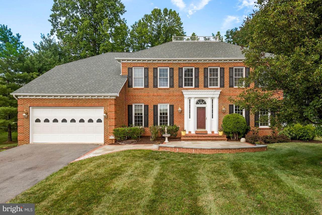 3923 Arbor Crest Way - Photo 1
