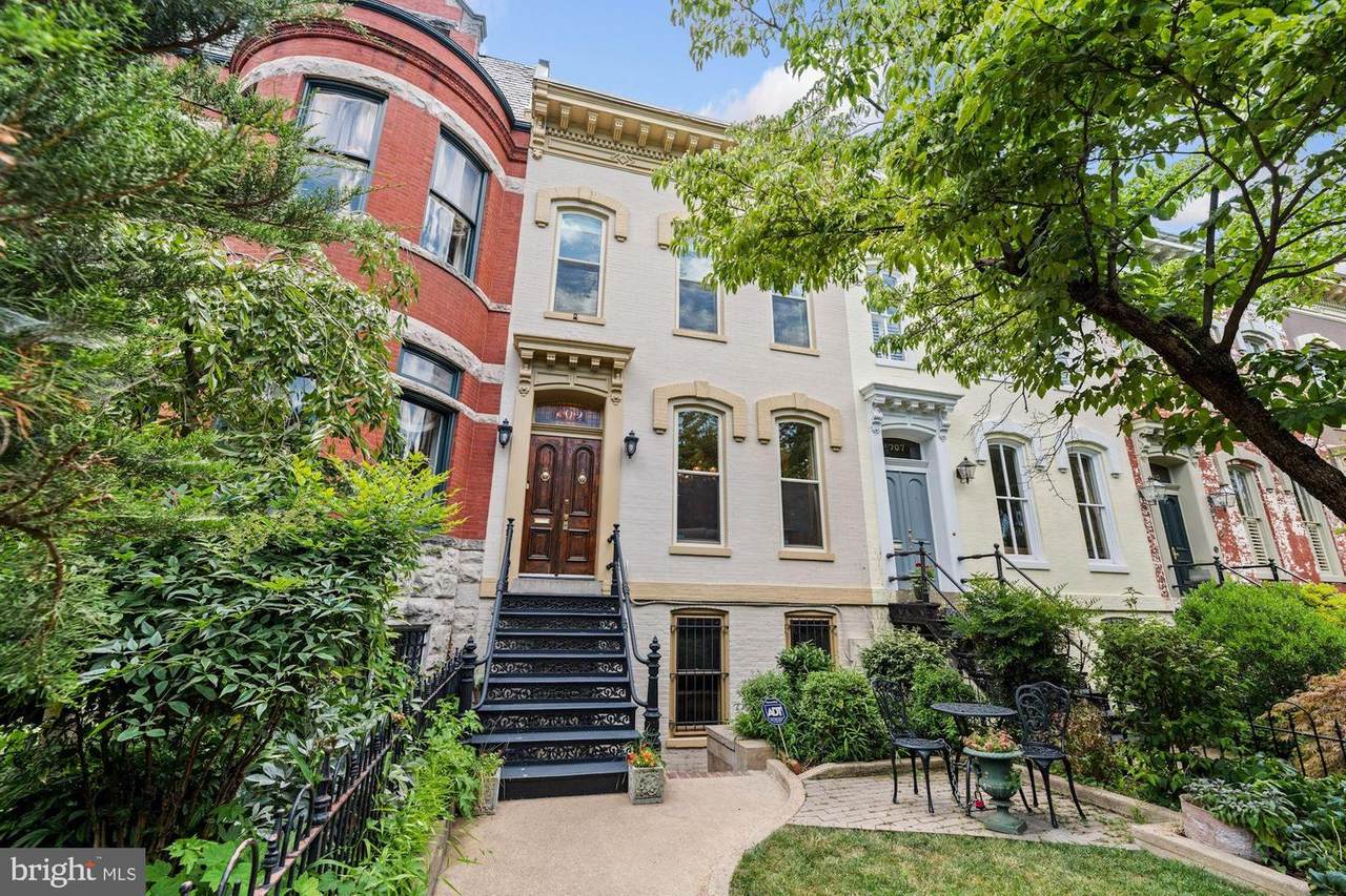 709 Capitol Street - Photo 1