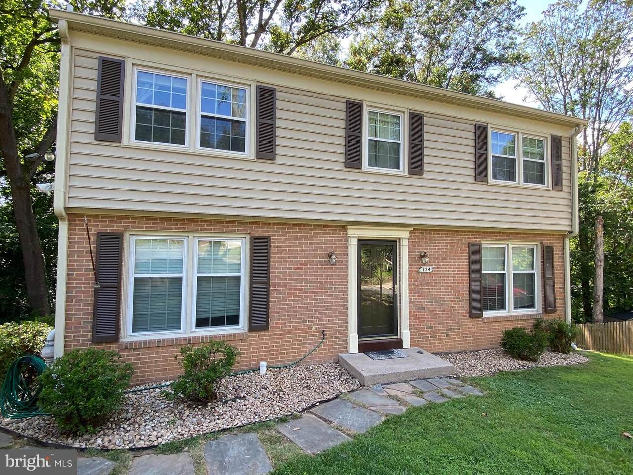 724 Upham Place - Photo 1