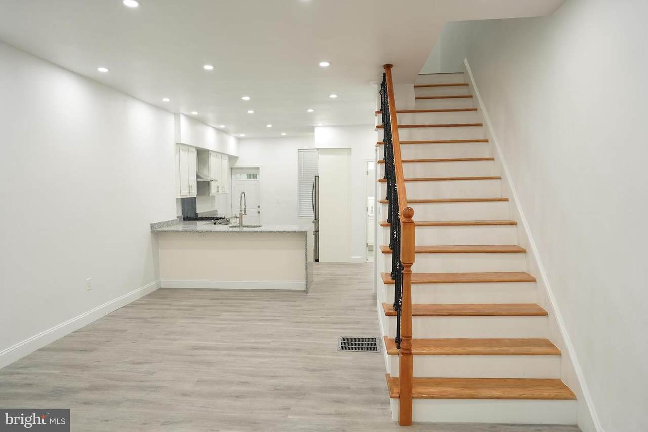 336 26TH Street - Photo 1