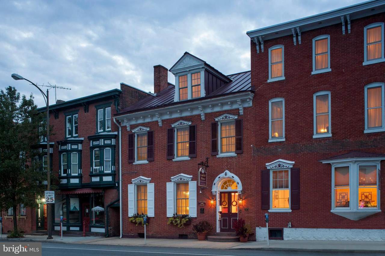 148 Hanover Street - Photo 1
