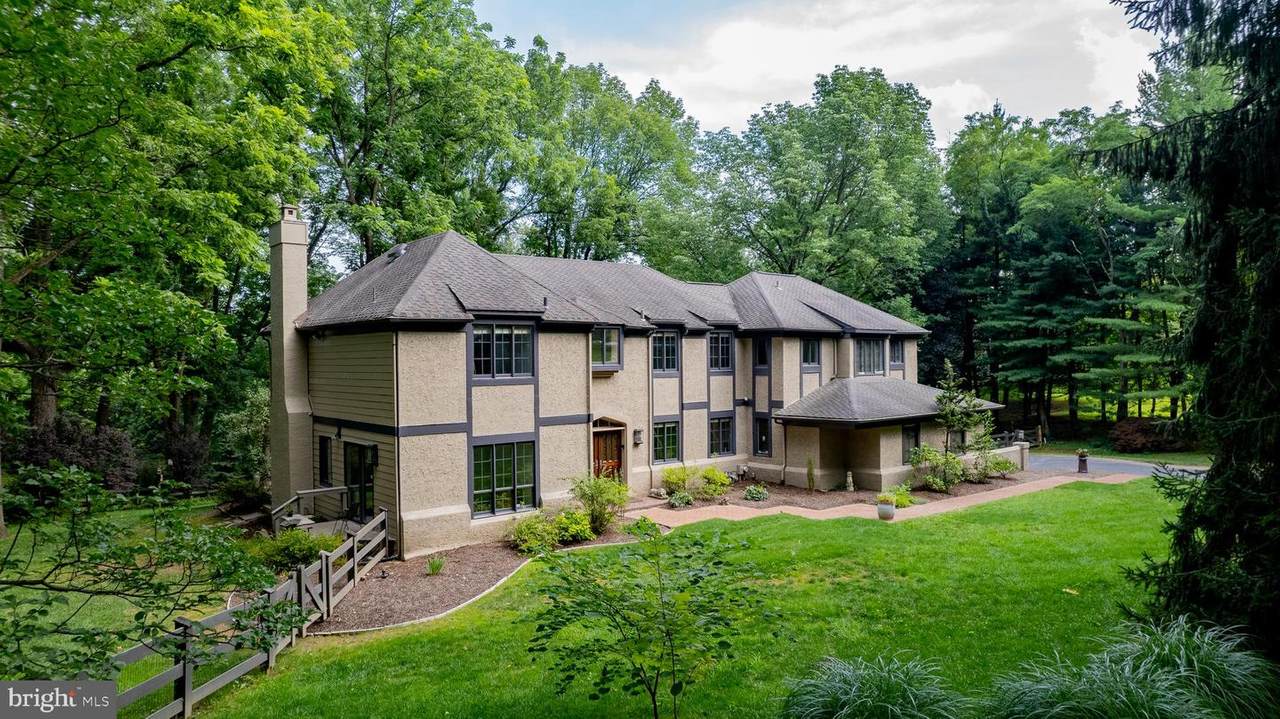 545 Atterbury Road - Photo 1