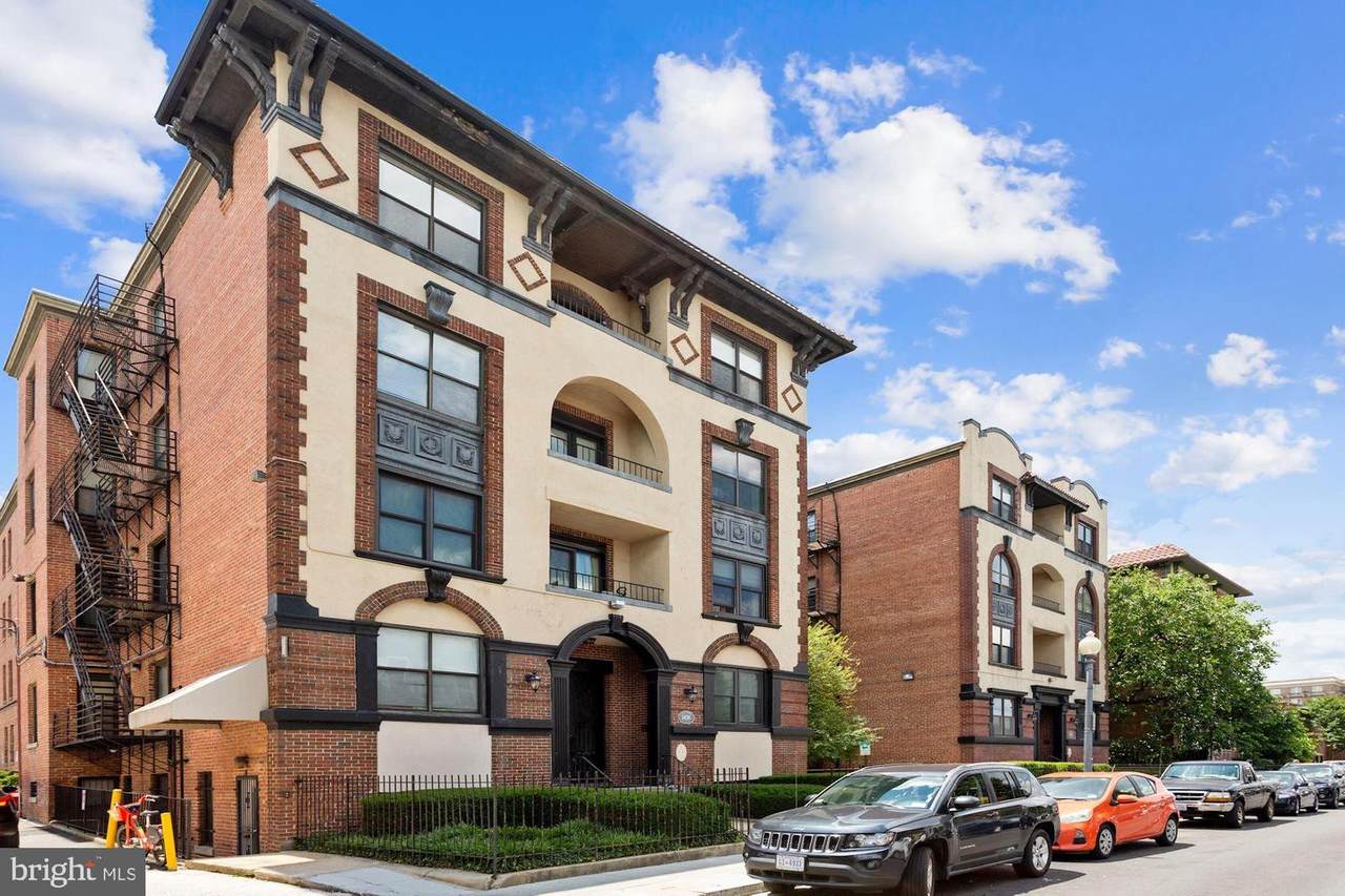 1438 Meridian Place - Photo 1