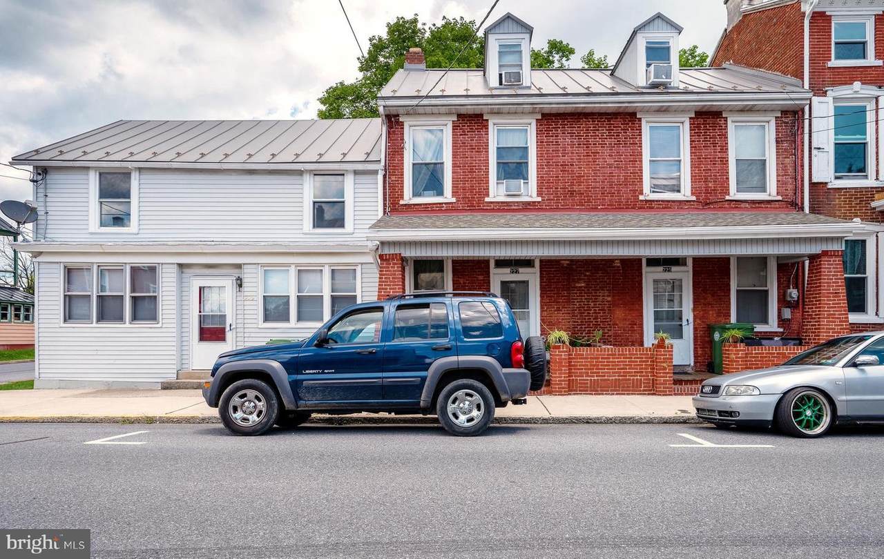 225 Main Street - Photo 1