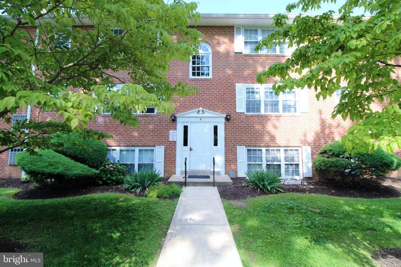 806 South Avenue - Photo 1