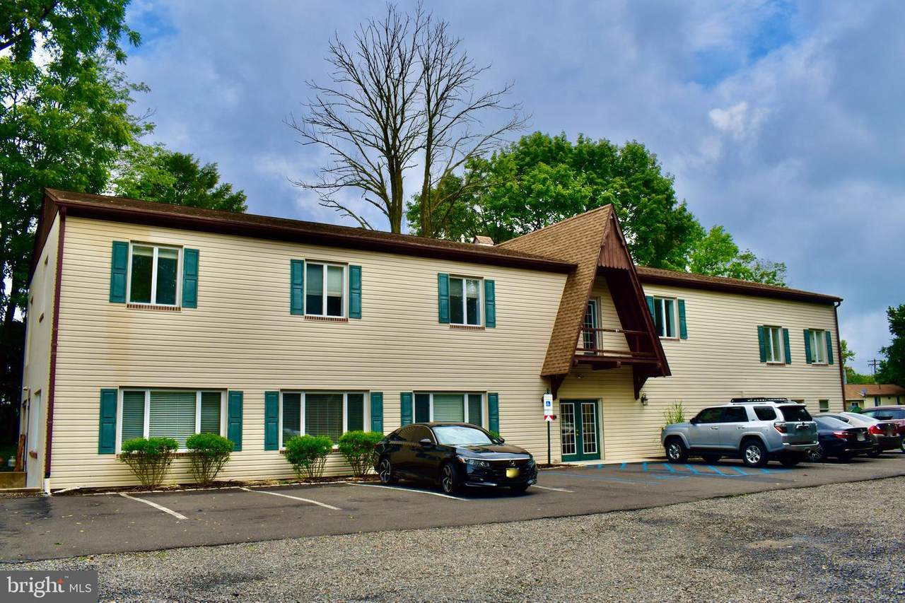 1643 Highland Avenue - Photo 1
