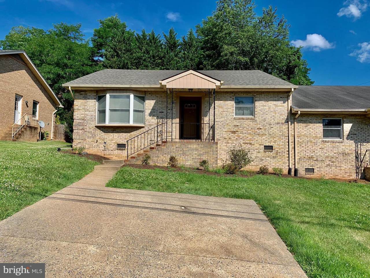 616 Mount View Street - Photo 1