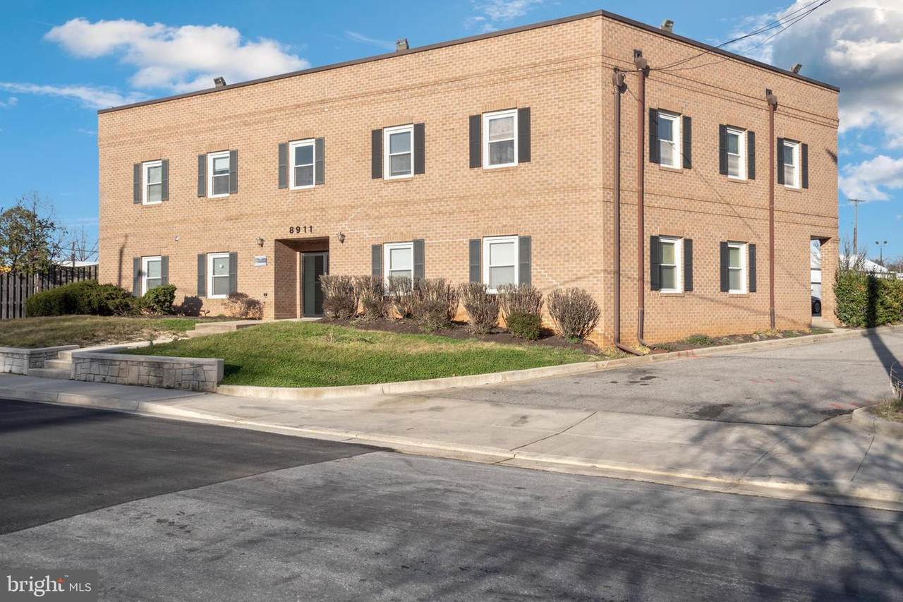 8911 60TH Avenue - Photo 1