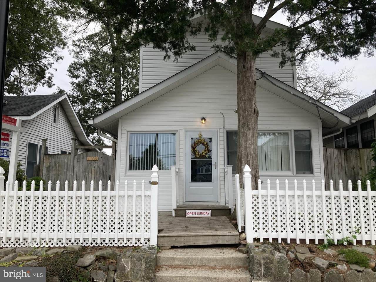 4105 7TH Street - Photo 1