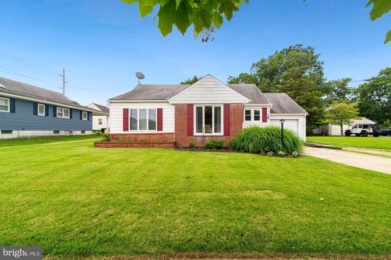 28 Monroe Avenue - Photo 1
