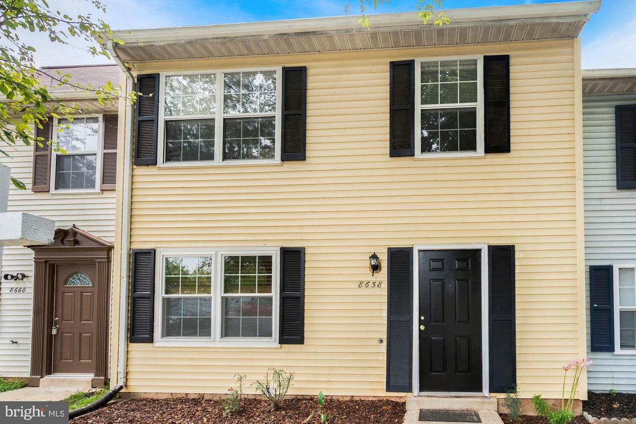 8658 Woodhue Court - Photo 1