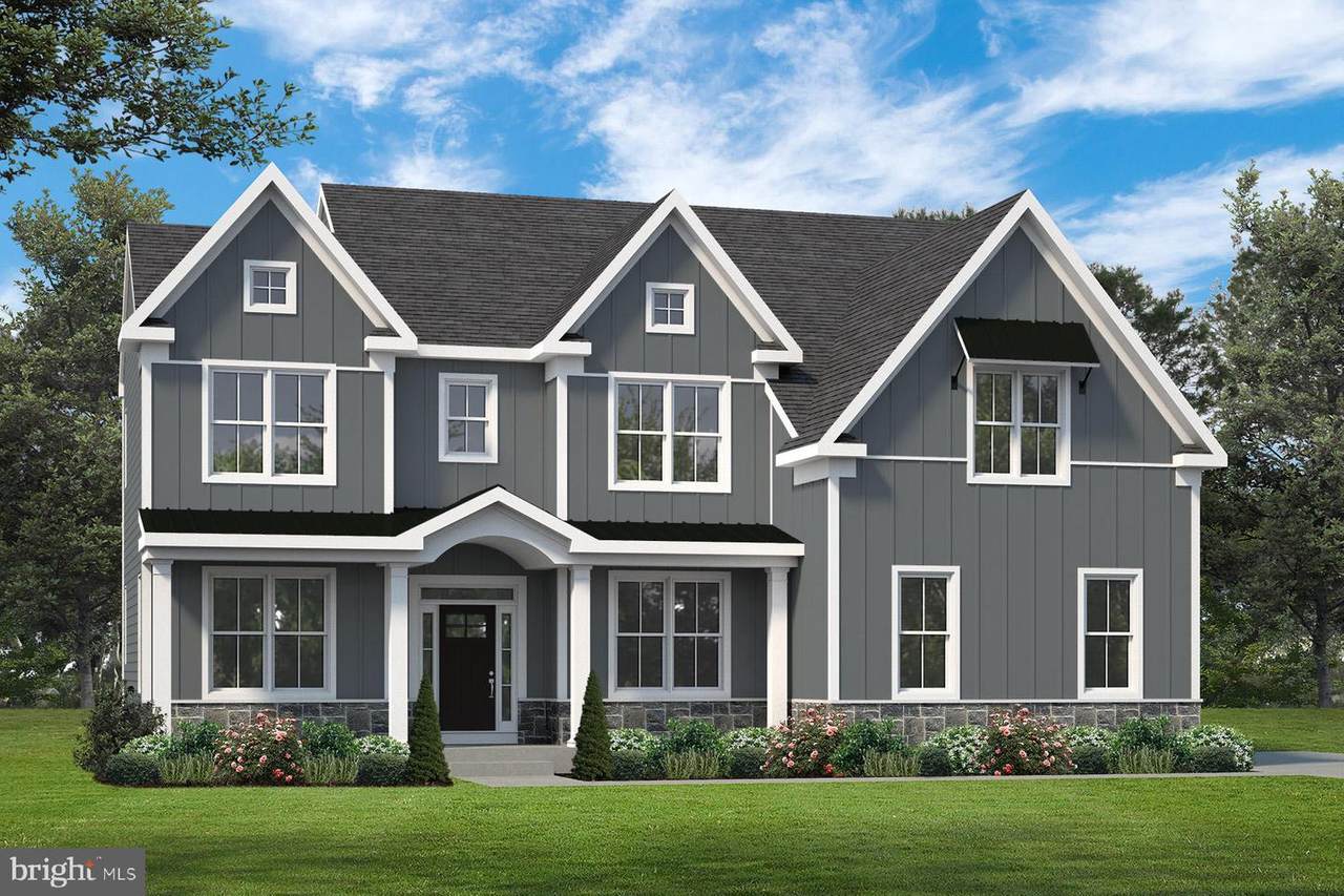 02 Maple Avenue - Photo 1