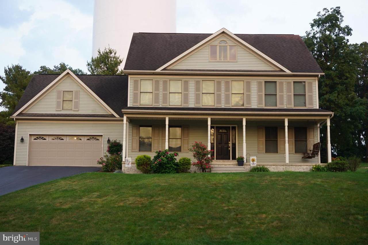 2918 Ridings Way - Photo 1