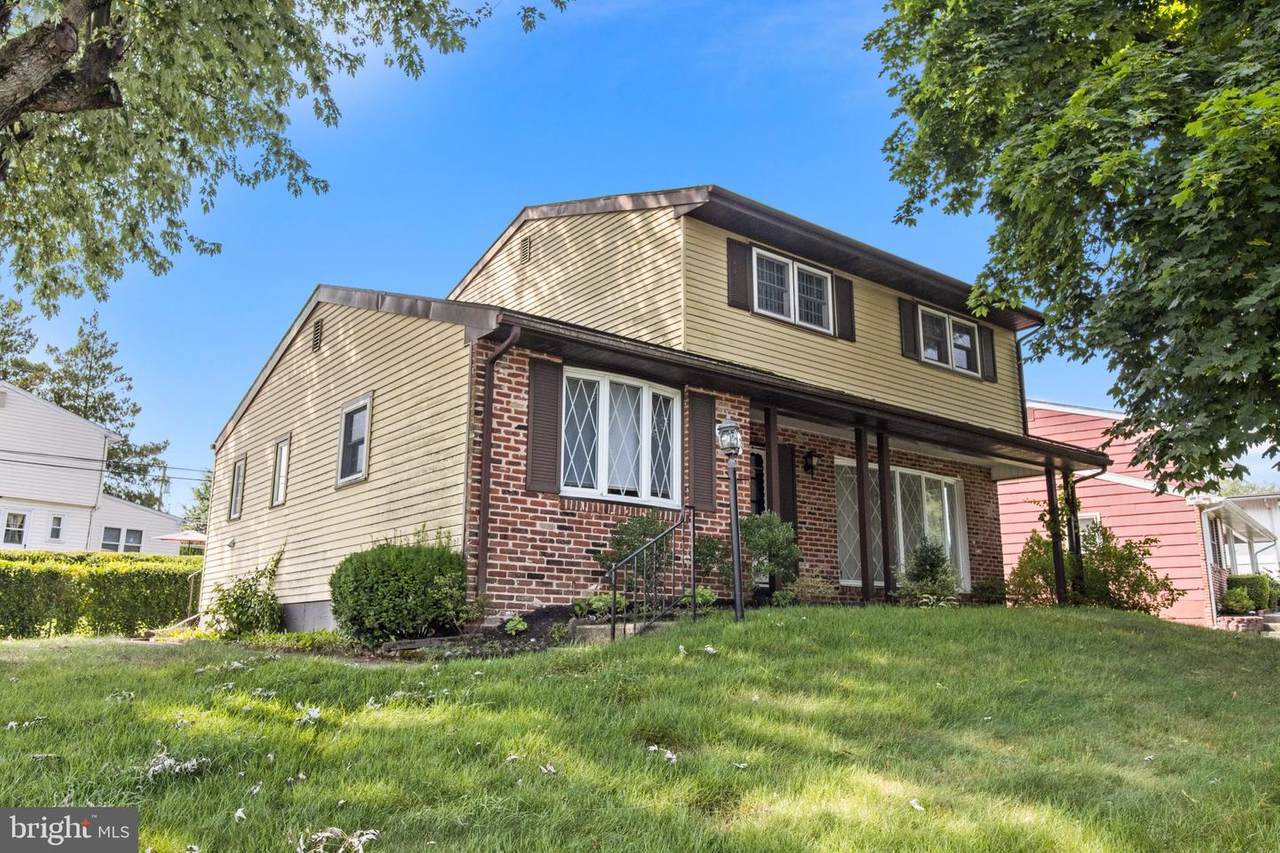 623 Central Boulevard - Photo 1