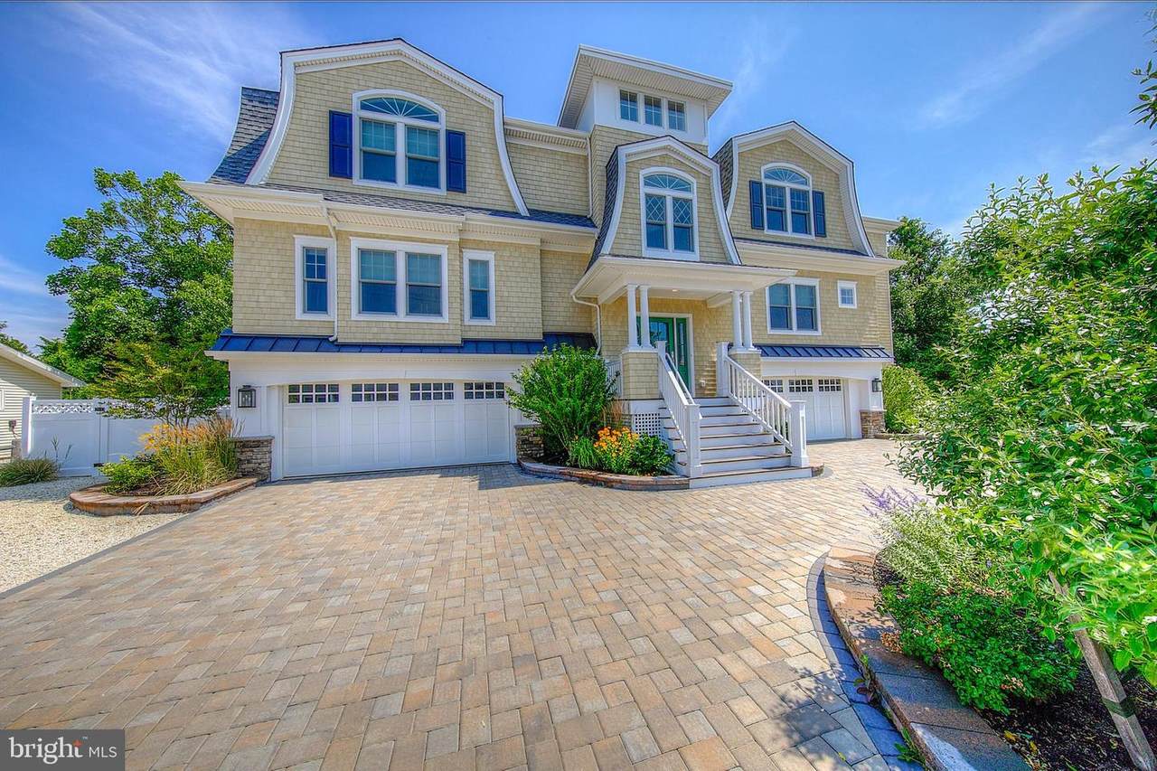 59 Holly Drive - Photo 1