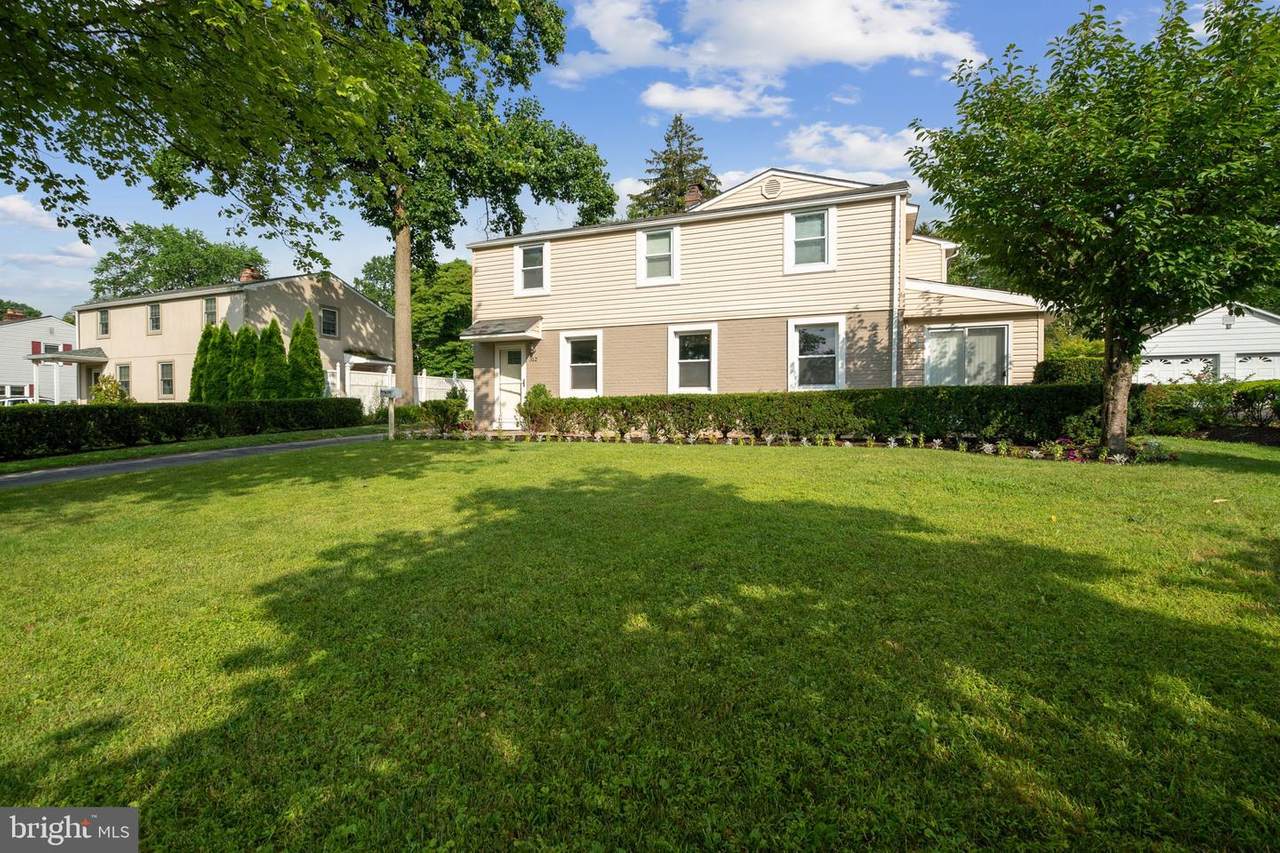 312 Greenwood Road - Photo 1