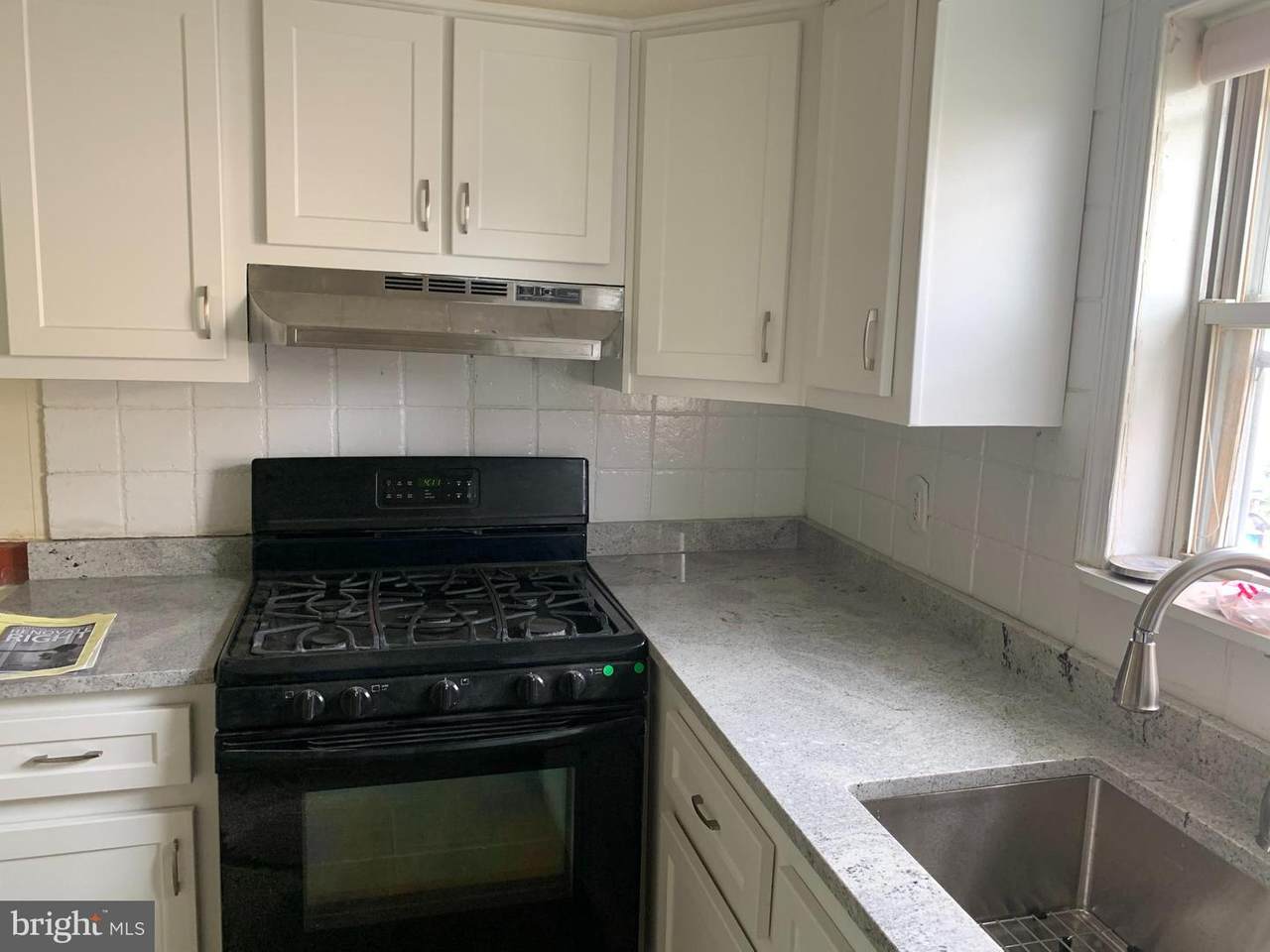 632 Roberts Street - Photo 1