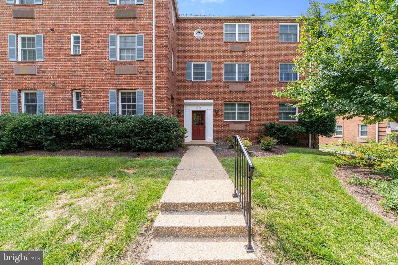 1734 Abingdon Drive - Photo 1