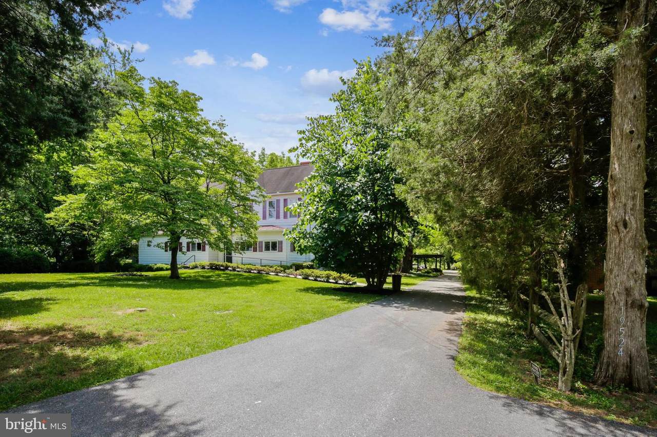 19520 Darnestown Road - Photo 1