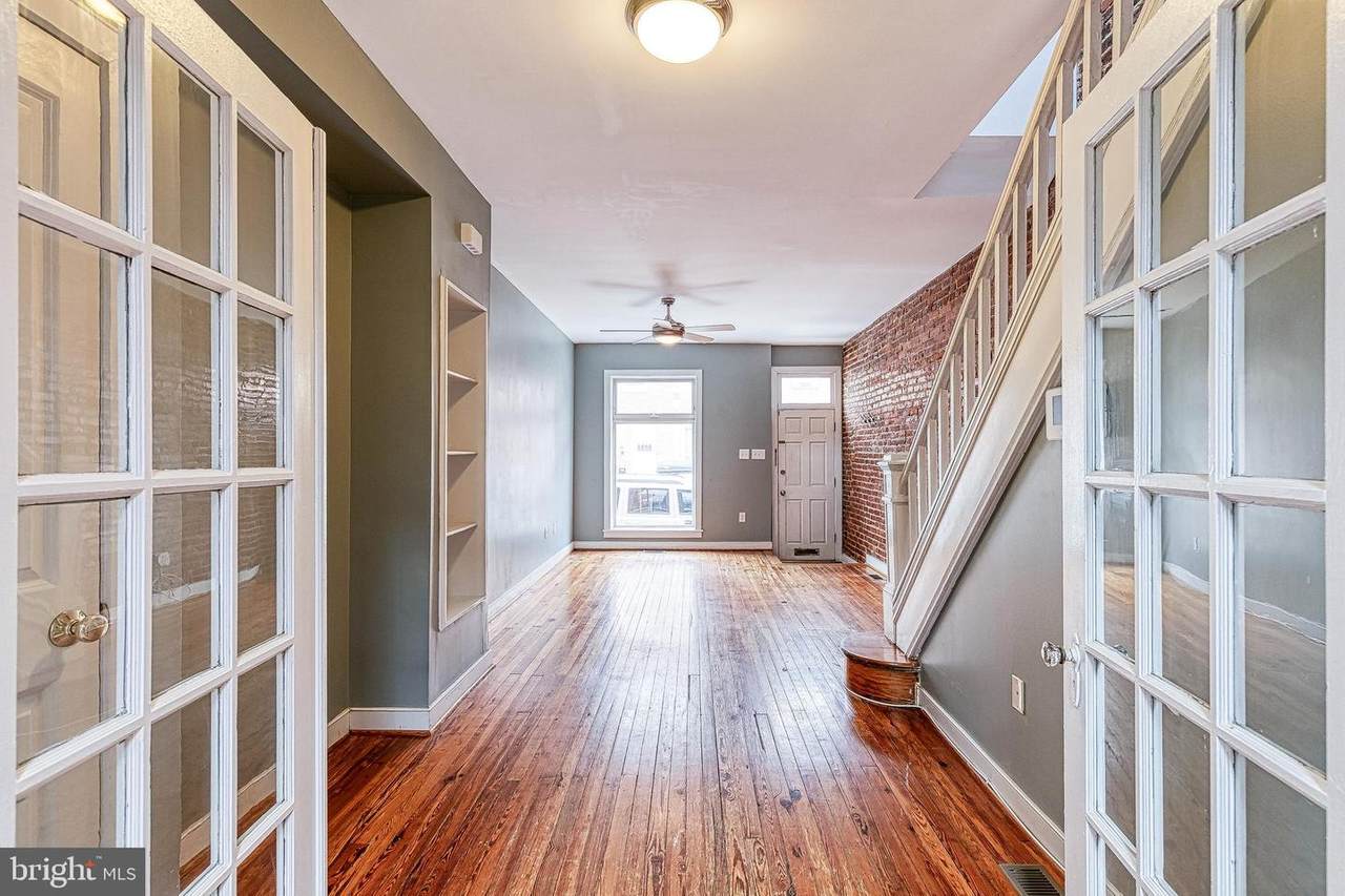 30 Decker Avenue - Photo 1