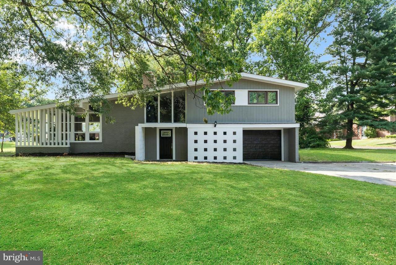 530 Higgins Drive - Photo 1