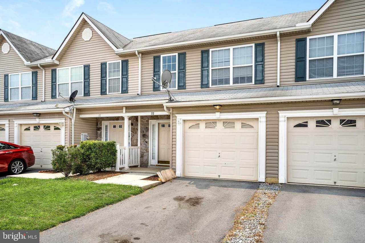 38 Sophie Lane - Photo 1
