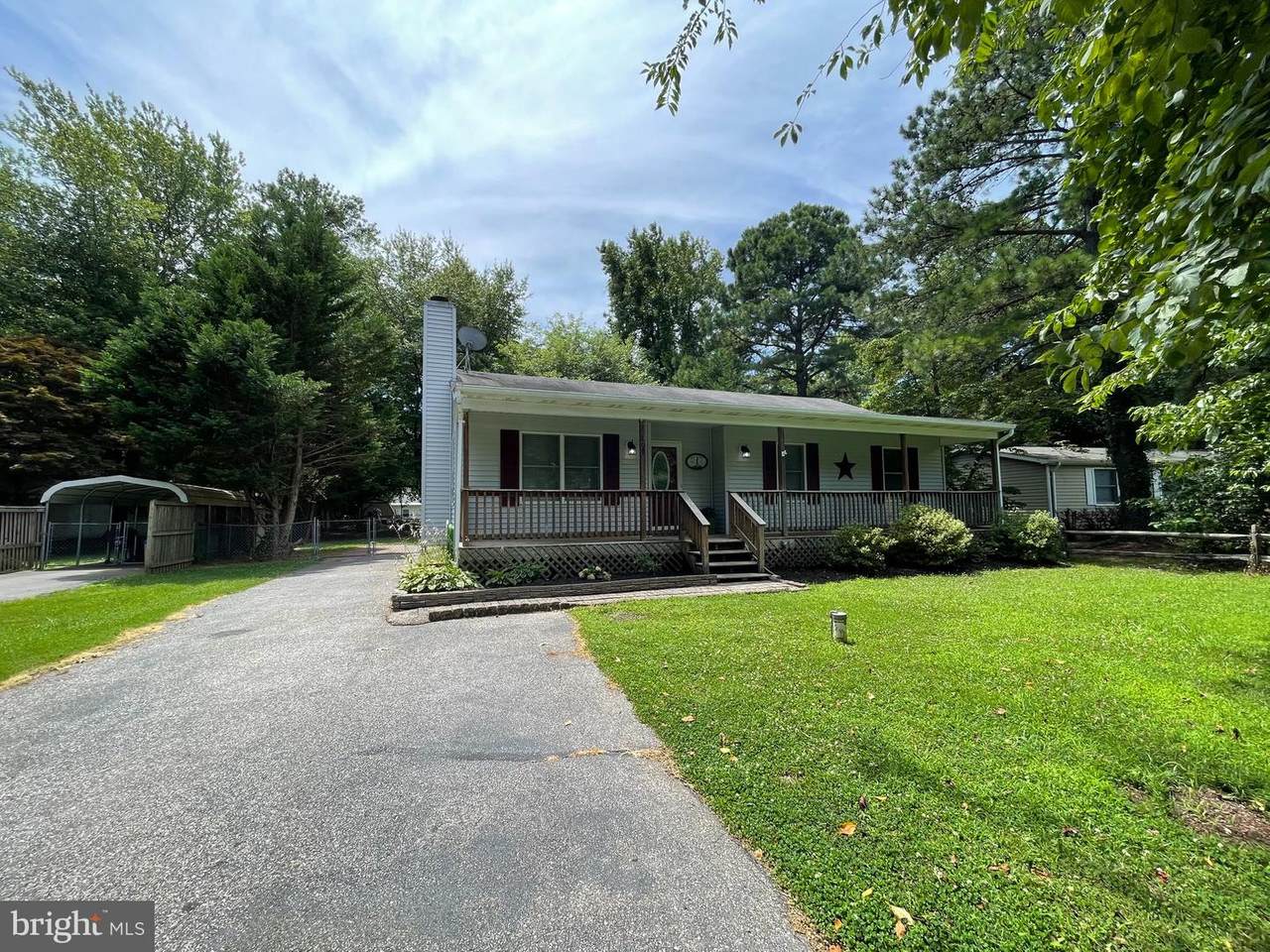 409 Dogwood Drive - Photo 1