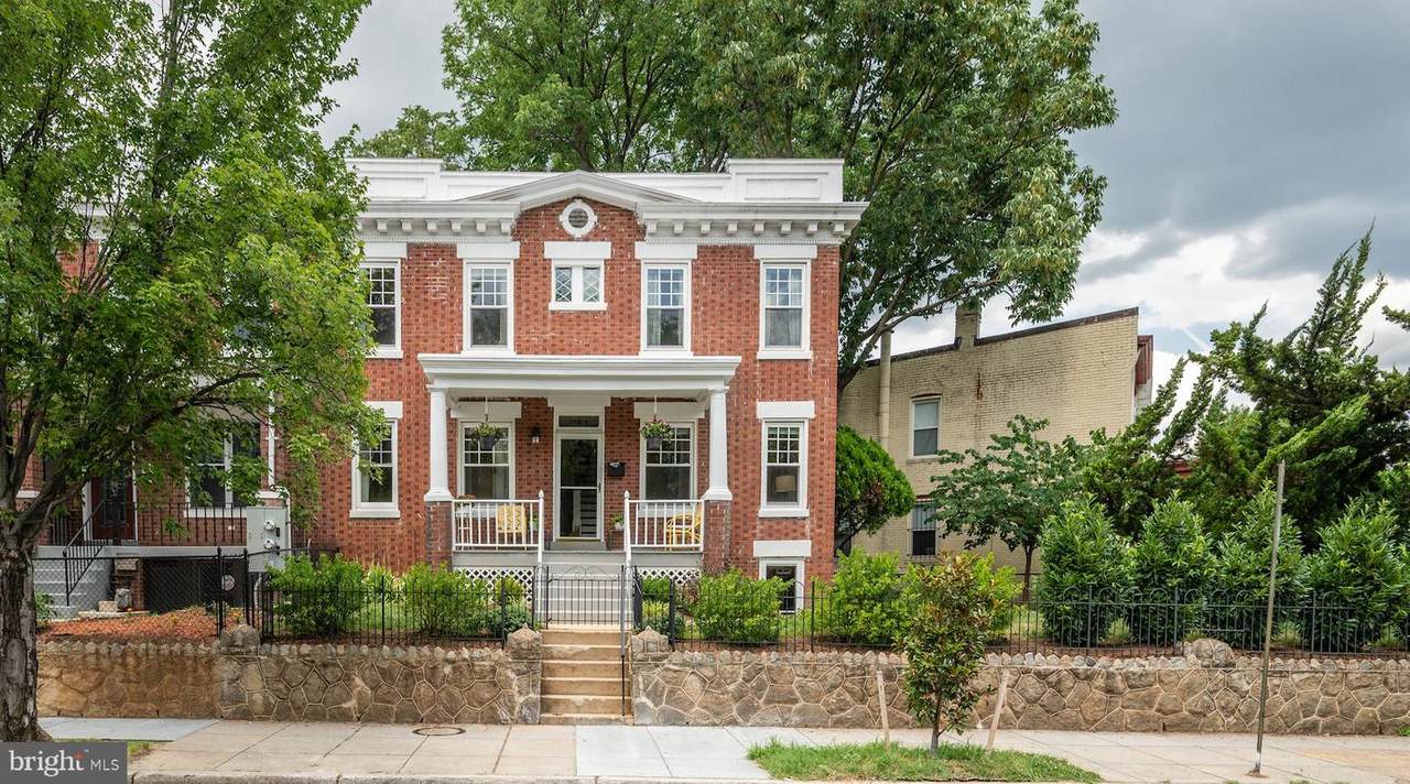 1354 D Street - Photo 1