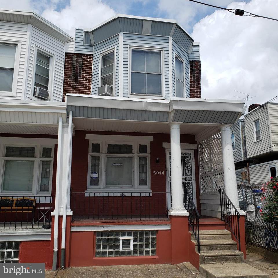 5044 4TH Street - Photo 1