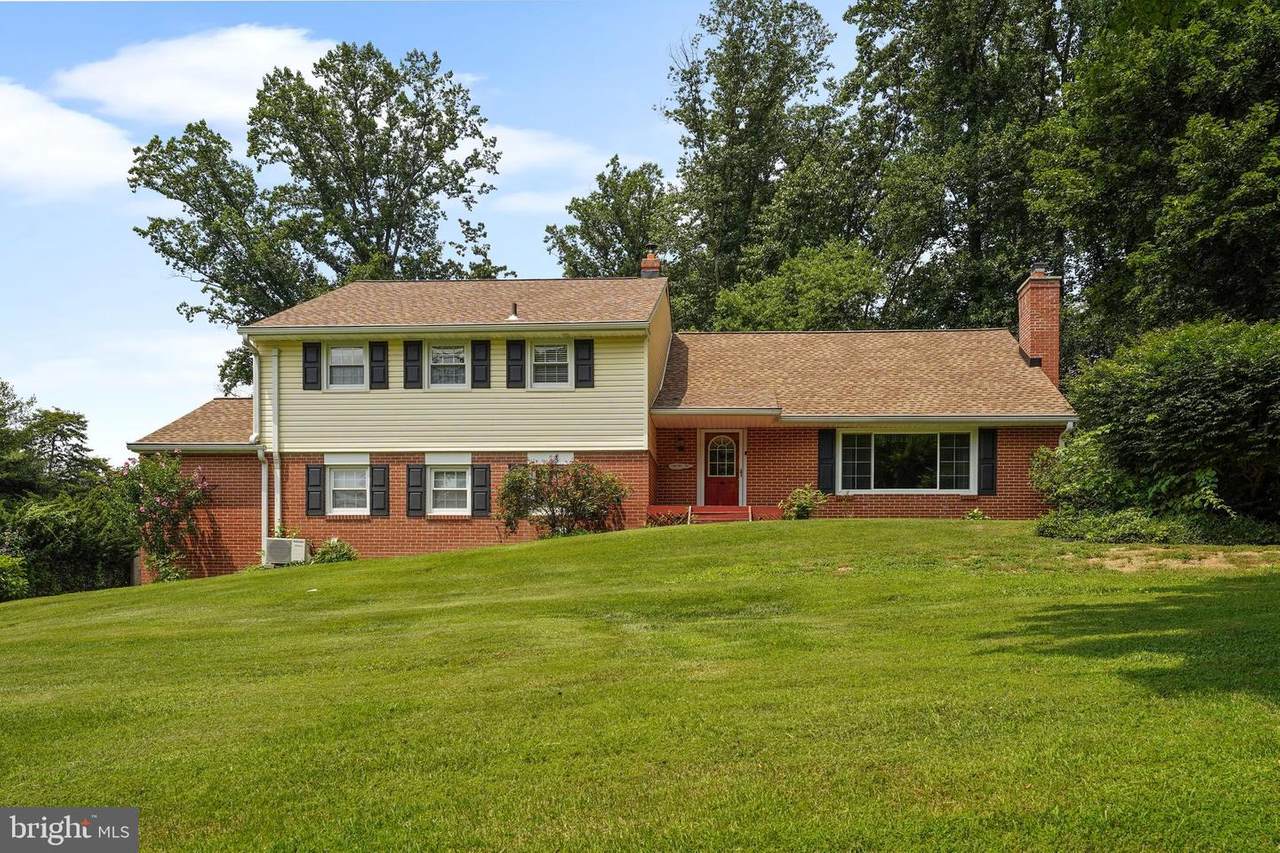 6 Bryn Mawr Place - Photo 1