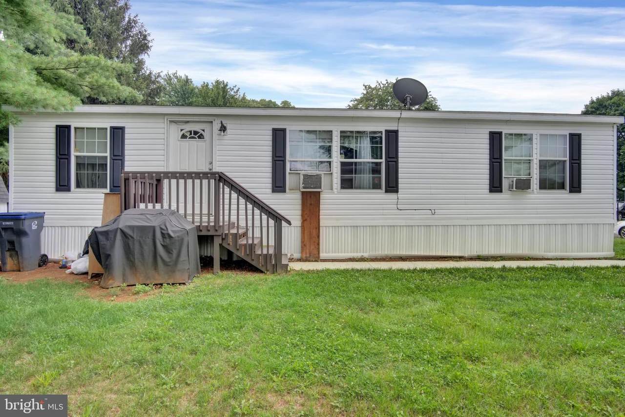 901 Spring Garden Street - Photo 1