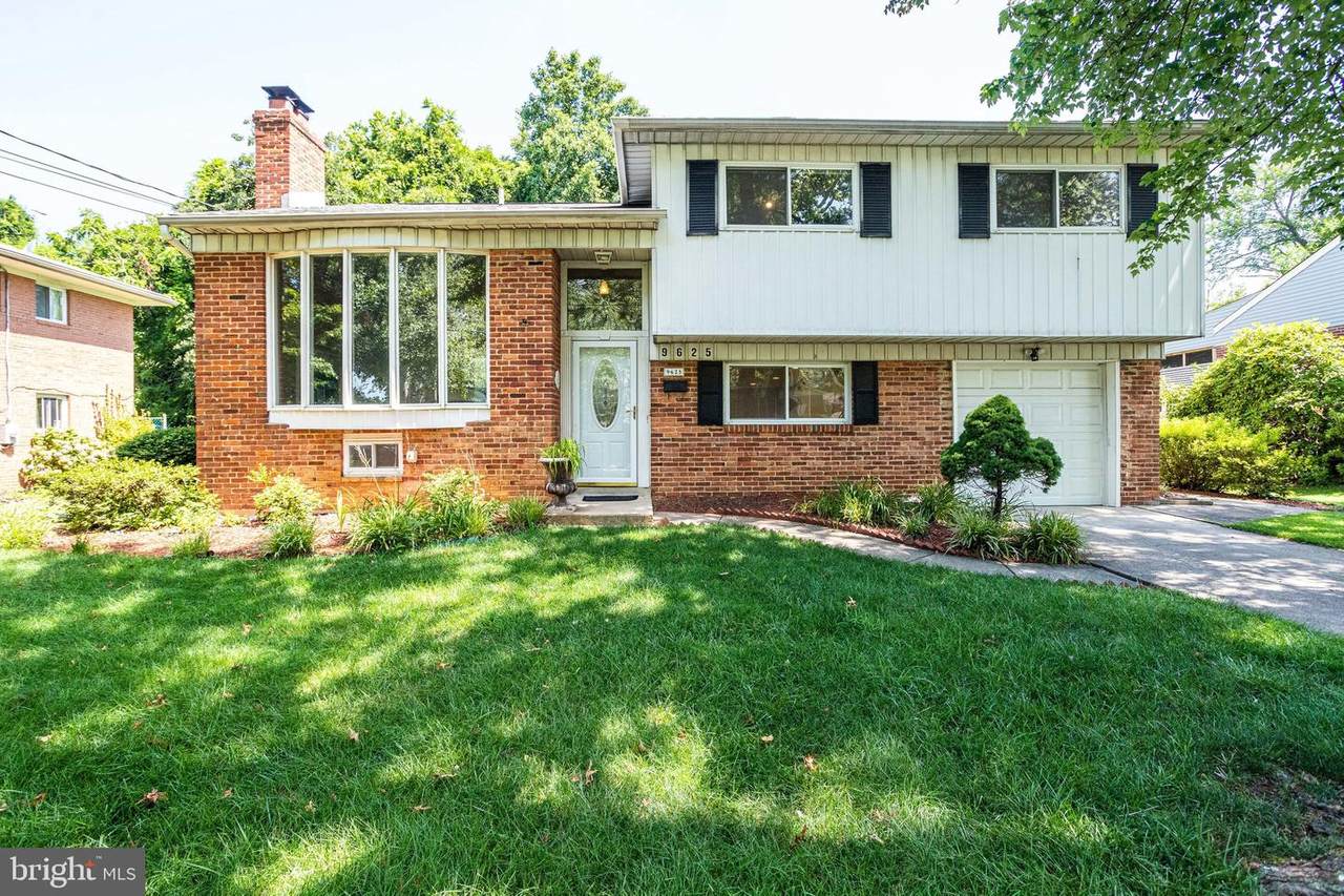 9625 Singleton Drive - Photo 1