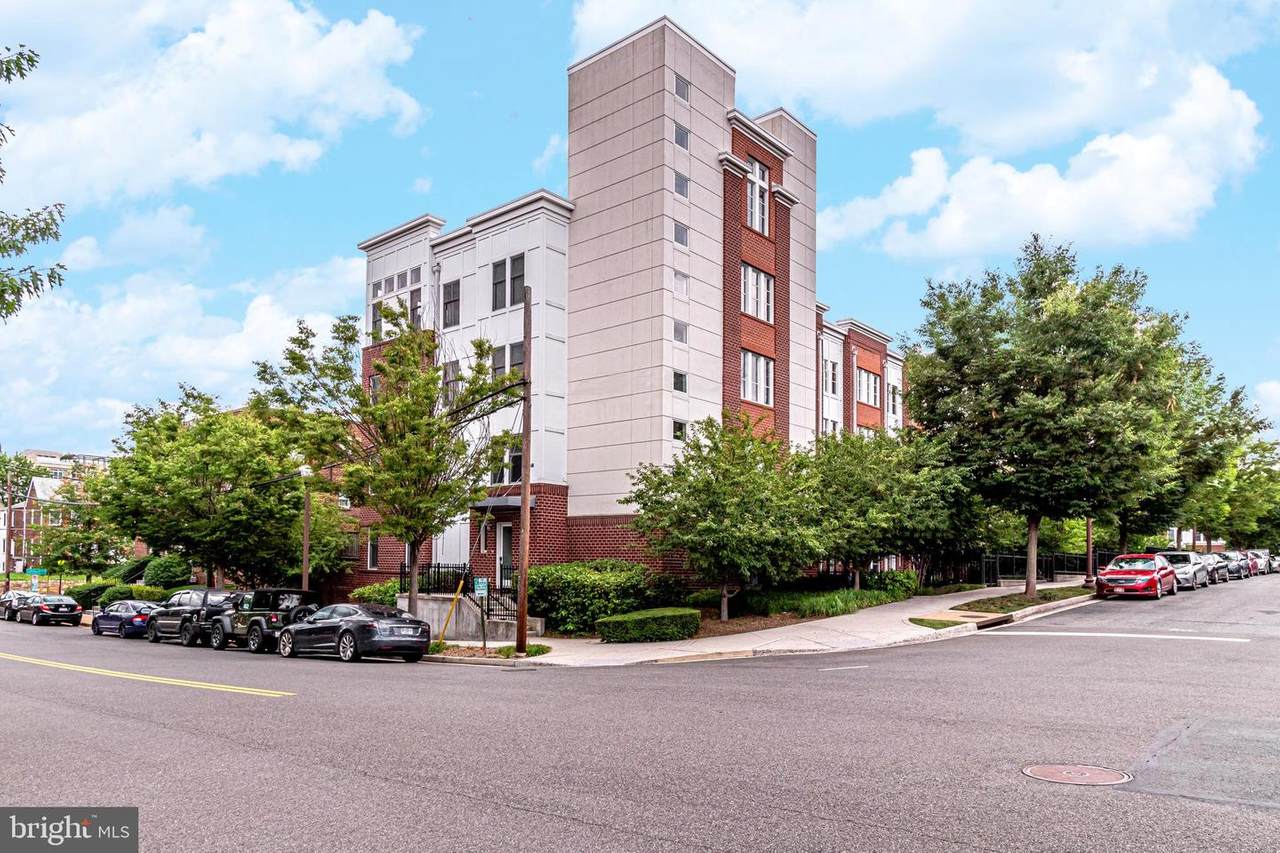 1511 Rolfe Street - Photo 1