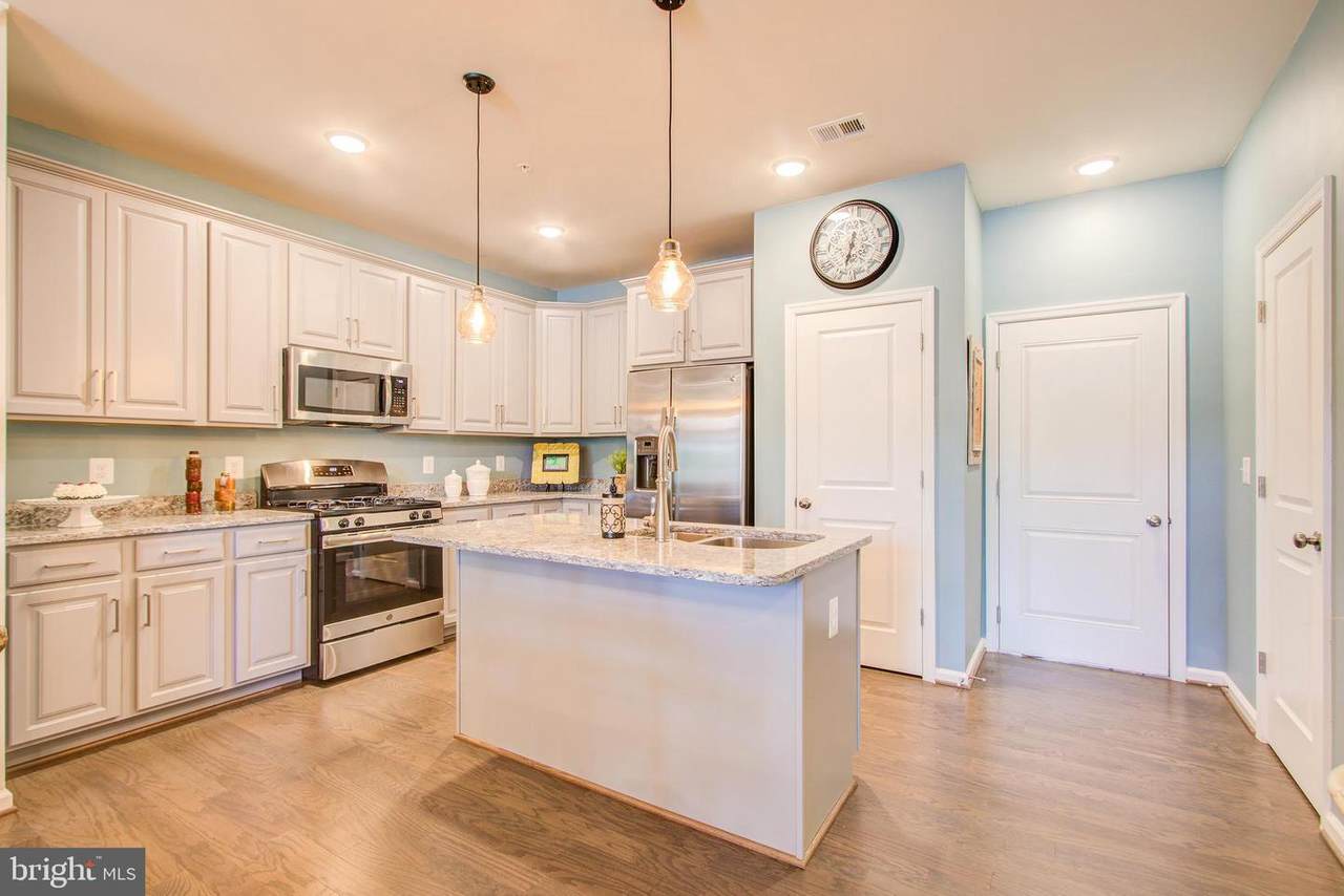 1212 Ribbon Limestone Terrace - Photo 1