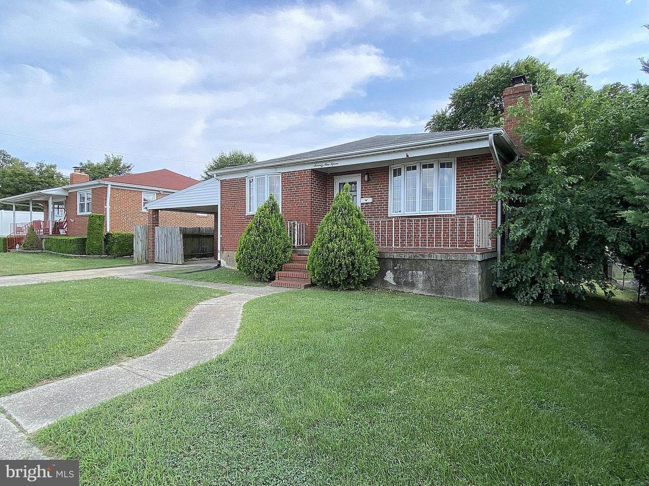 7915 Diehlwood Road - Photo 1