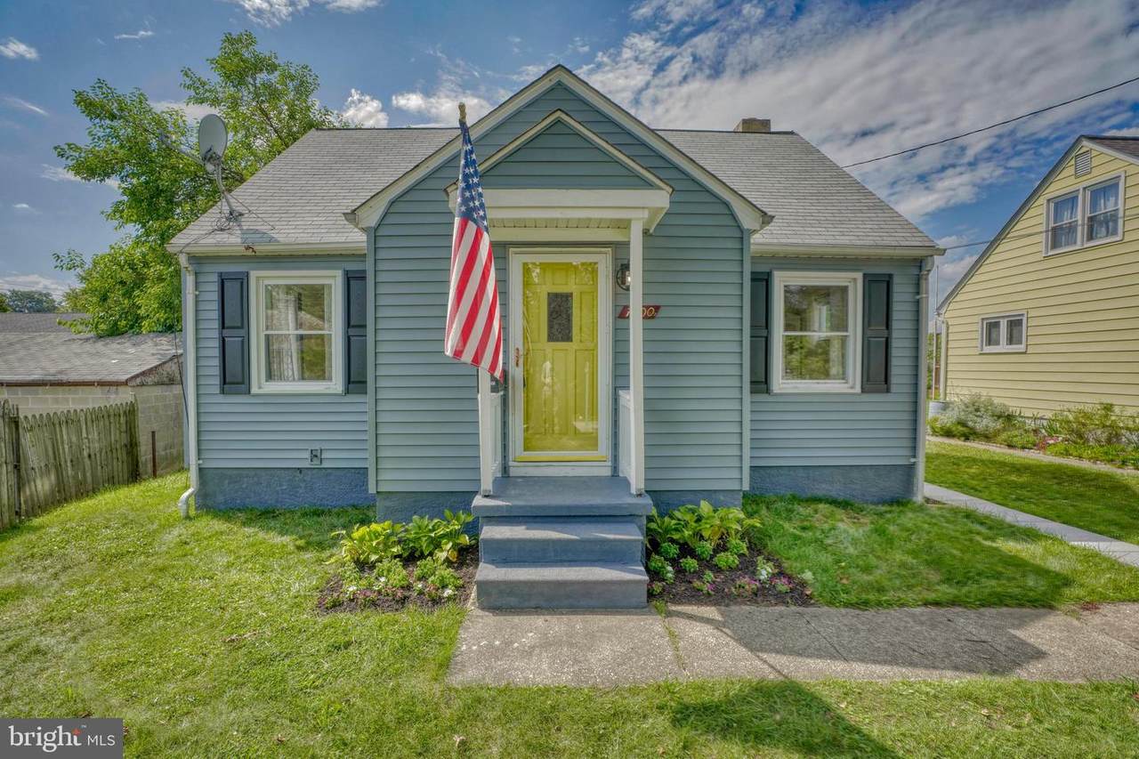 7700 Victory Avenue - Photo 1