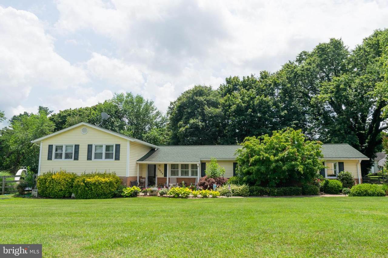 6808 Sunset Drive - Photo 1