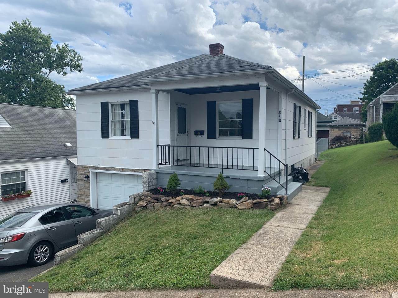 812 Elmwood Lane - Photo 1