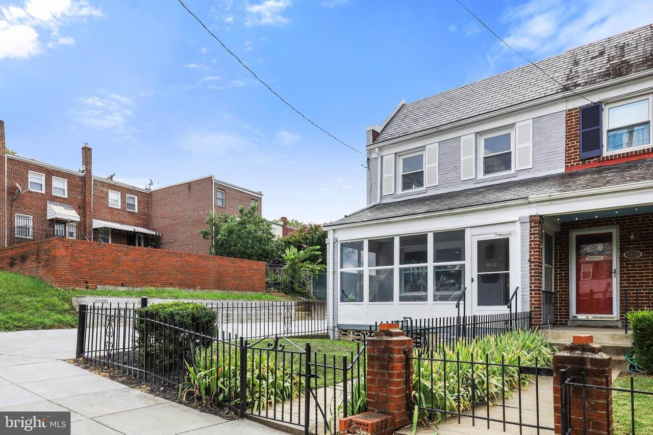 59 Crittenden Street - Photo 1