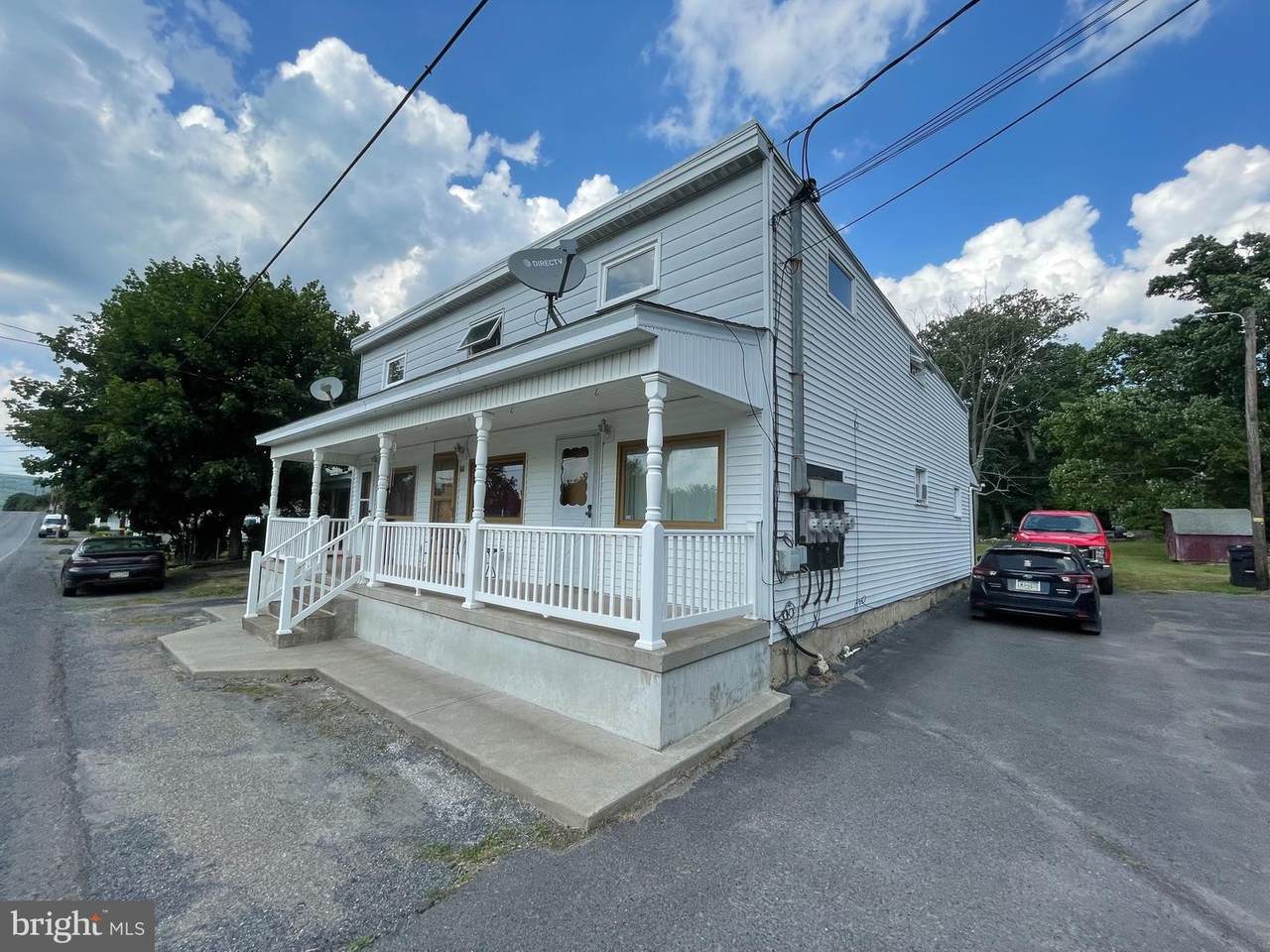 64-68 Main Boulevard - Photo 1