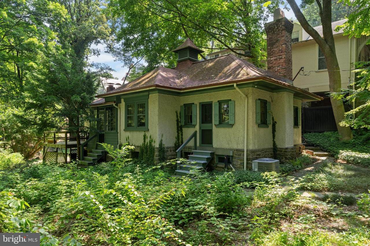 8874 Norwood Avenue - Photo 1