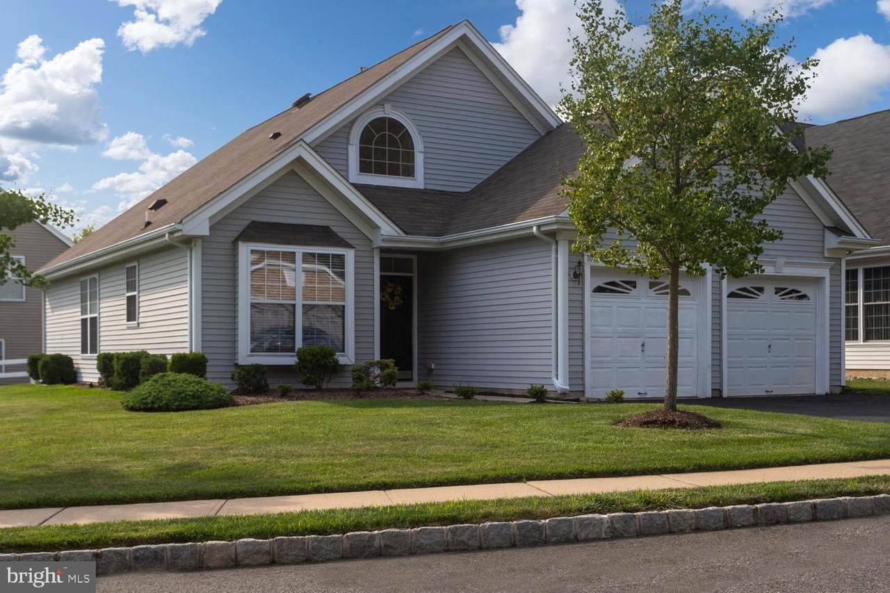 102 Honey Flower Drive - Photo 1