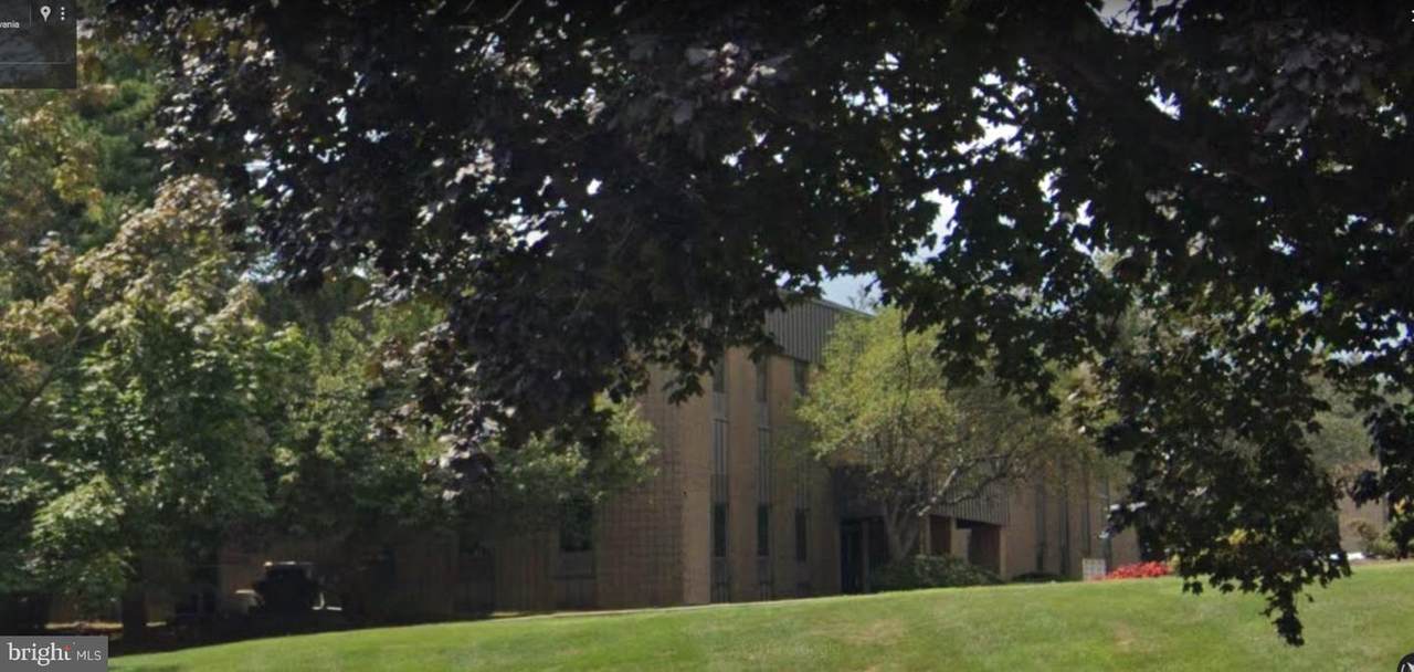 1240 West Chester Pike - Photo 1
