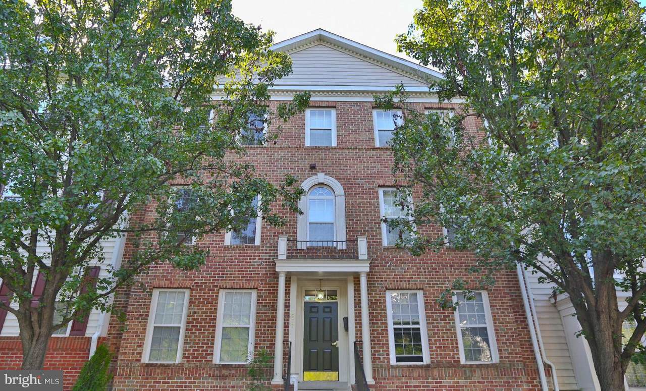 1577 Leeds Castle Drive - Photo 1